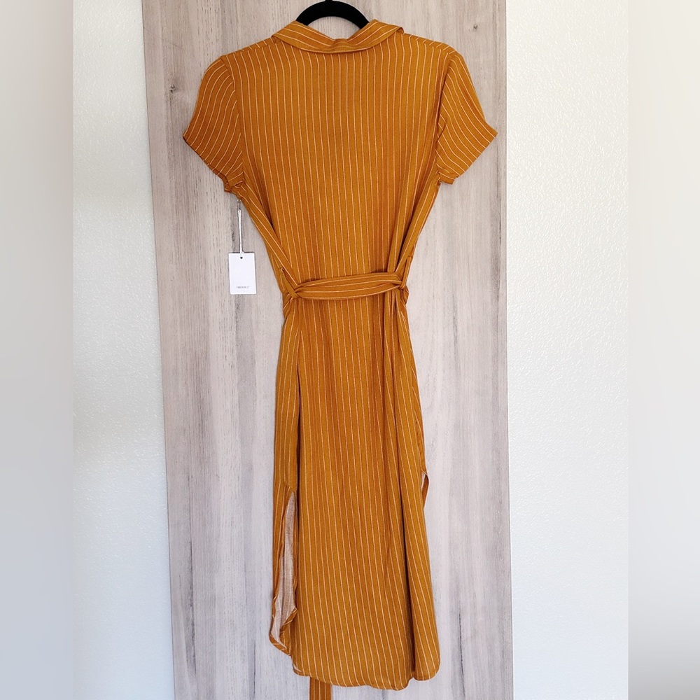 FOREVER 21 Contemporary Dress - Picture 3 of 4